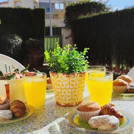 La Giralda By Costa アパート デニア