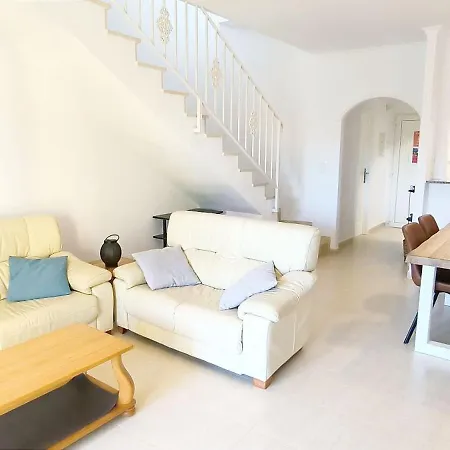 アパート La Giralda By Costa *